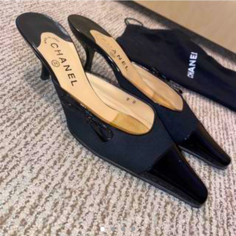 🖤 #Chanel 🖤 Pointed Toe Heel with bow detail size 39 narrow fit